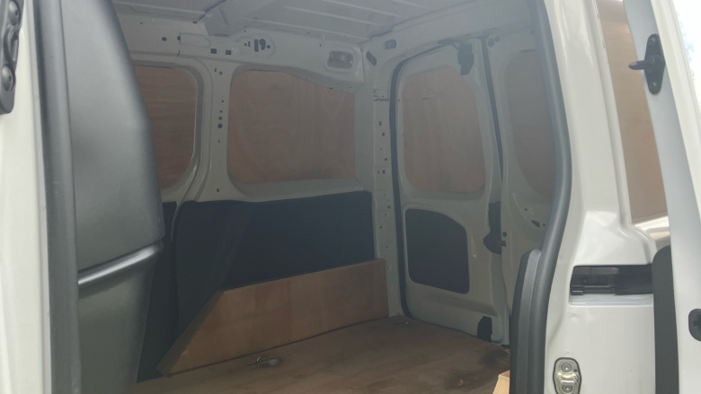 Peugeot Partner E-Standard 800 100kW 50kWh Professional Premium + Van Auto